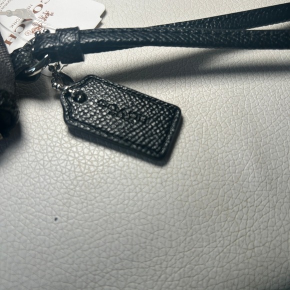 Coach Signature Jacquard Small Wristlet Black Smoke WRL 16113B NWT - Picture 5 of 7